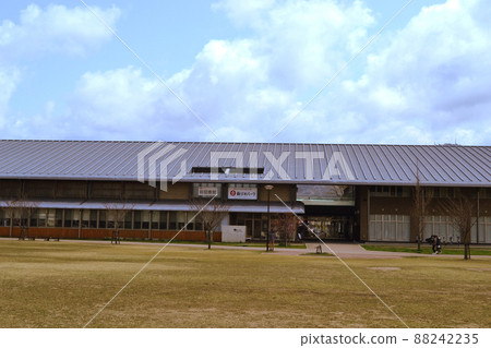 山口縣萩市城市設施“萩中央公園/萩市圖書館” 山口縣萩市城市設施“萩中央公園/萩市圖書館” 88242235