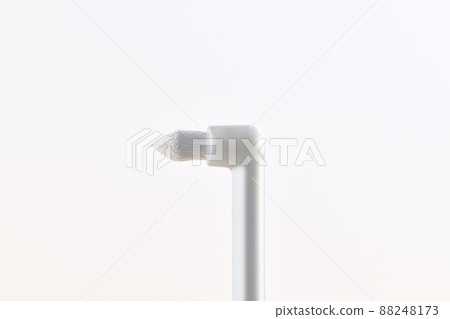 The side of the bristles of the tuft brush 88248173