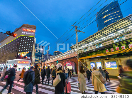 日本東京市容取消的第二天有樂町站前廣場（防止蔓延）= 3月23日 88249320