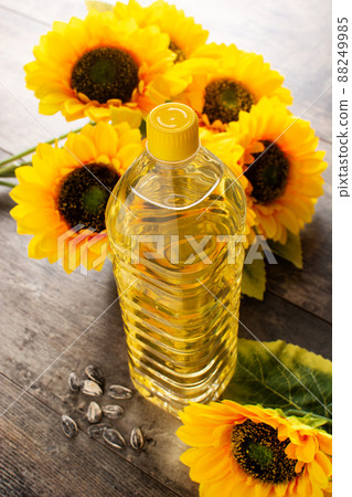 Sunflower oil plastic bottle 88249985