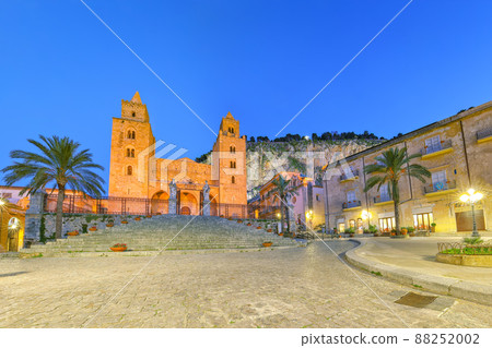 Astonishing evening view on  Cathedral-Basilica of Cefalu or Duomo di Cefalu 88252002