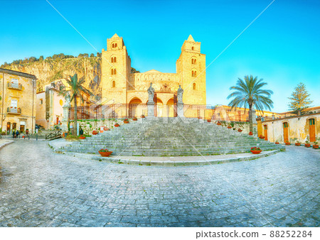Amazing evening view on  Cathedral-Basilica of Cefalu or Duomo di Cefalu and square Piazza del Duomo 88252284