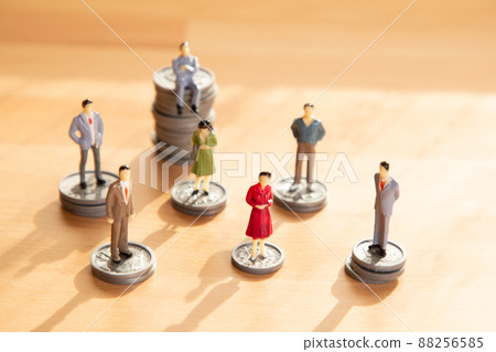 一些人正在獲得財富的形象 一些人正在獲得財富的形象 88256585