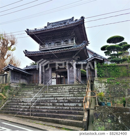 Munenori Terashima（Hiroyasu Matsuki）老房子Saitokuji附近的一座宏偉的寺廟 88262400