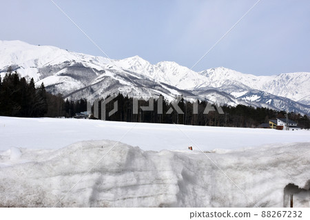 Scenery of a snowy country, Omachi City, Nagano Prefecture in March Scenery of a snowy country, Omachi City, Nagano Prefecture in March 88267232