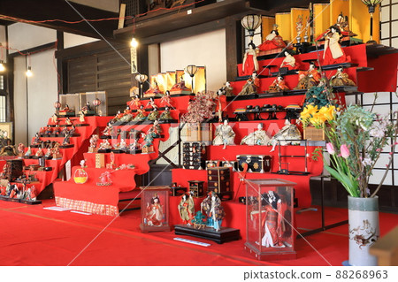 Itabashi Historical Museum, Former Tanaka House and Hina Dolls in the late Edo period 88268963