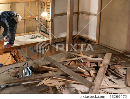 Residential skeleton remodeling demolition site Residential skeleton remodeling demolition site 88269473