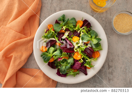 Mixed salad with boiled carrots and beetroot 88270313