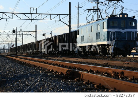 Chichibu Railway freight train carrying limestone 88272357