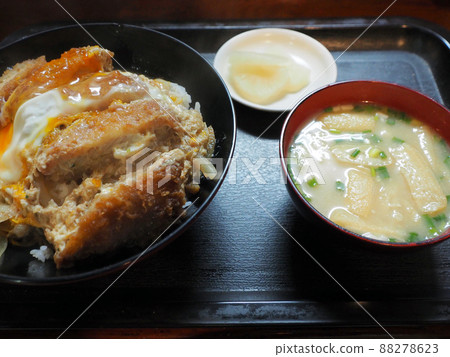 Katsudon of Tara Nunohisa Miyahara, Oguni Town, Aso District, Kumamoto Prefecture 88278623