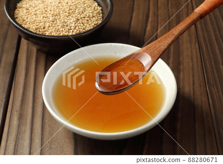 芝麻油  88280671
