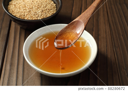 芝麻油  88280672