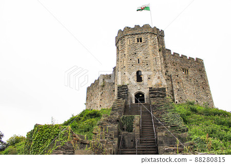 [Cardiff] Exterior of Cardiff Castle 88280815