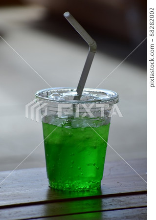 Nostalgic taste melon soda Nostalgic taste melon soda 88282002