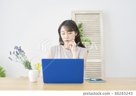 Living room that feels like a female computer Living room that feels like a female computer 88283243