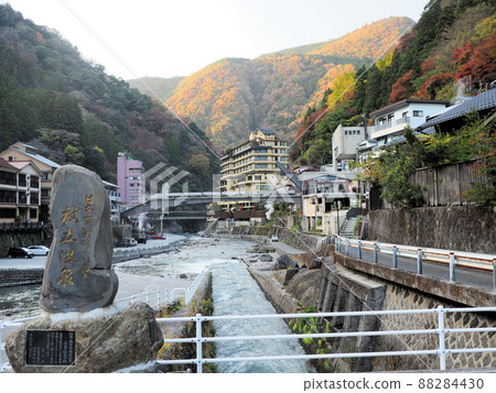 熊本縣阿蘇郡小國町下條肥後水資源保護獎紀念館和筒立川 88284430