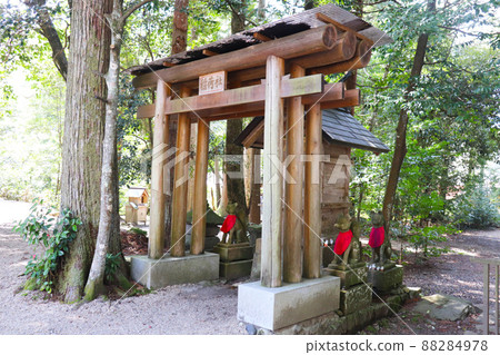 島根縣出雲市“須佐神社稻荷神社” 88284978