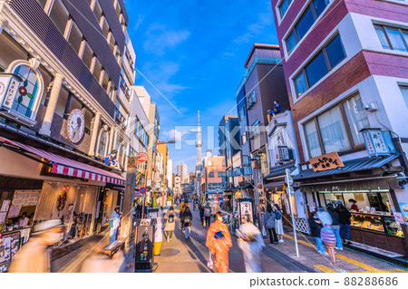 Tokyo cityscape of Japan: A competition between Denpoin-dori and Tokyo Skytree, which bathes in the setting sun and has the atmosphere of Taisho romance = April 1st 88288686