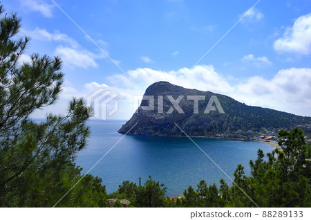 Bear mountain in Sudak. Crimea, Ukraine Bear mountain in Sudak. Crimea, Ukraine 88289133