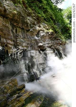 [湯澤市高安峽大噴泉] 88292267