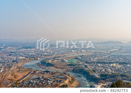 Curved Kiso River 88292753