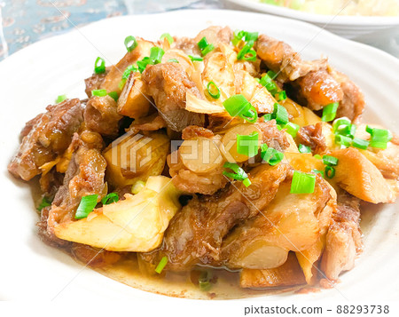 Simmered wild rice and cartilage Simmered wild rice and cartilage 88293738