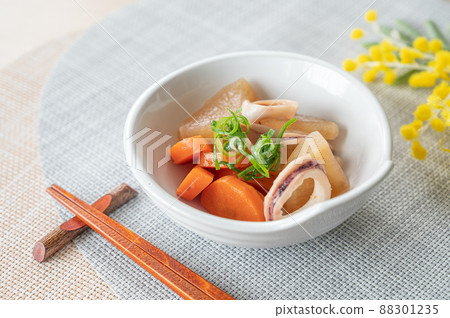 Boiled radish Boiled radish 88301235