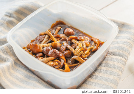 Range dish Nameko spicy sauce 88301241