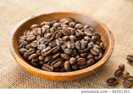 Morning roasted coffee beans mocha 88301361
