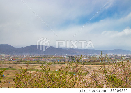 View of Kawanakajima Battleground from Saijosan 88304881