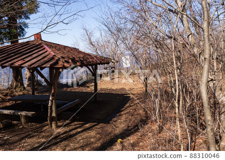南台山 南台山登山步道(早春) 南台山 南台山登山步道(早春) 88310046