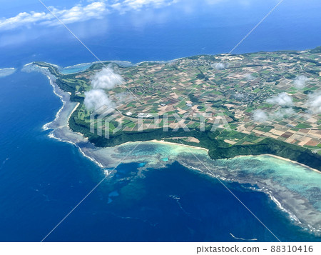 沖繩宮古島新城海岸~東平安名崎週邊鳥瞰圖 沖繩宮古島新城海岸~東平安名崎週邊鳥瞰圖 88310416