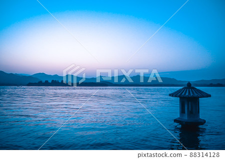 Panorama view of West Lake is the most famous attraction in Hangzhou. Combination of natural scenery and cultural sites and it's the essence of Hangzhou Panorama view of West Lake is the most famous attraction in Hangzhou. Combination of natural scenery and cultural sites and it's the essence of Hangzhou 88314128
