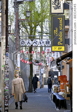 Tokyo cityscape of Japan April 1st. The spread prevention has been lifted, but ... "Nonbei Yokocho" in the back = April 1st 88314345