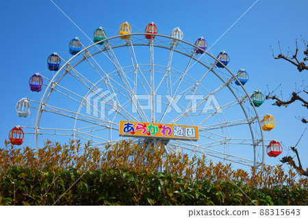 New Ferris wheel of Arakawa Amusement Park that will be reopened soon New Ferris wheel of Arakawa Amusement Park that will be reopened soon 88315643