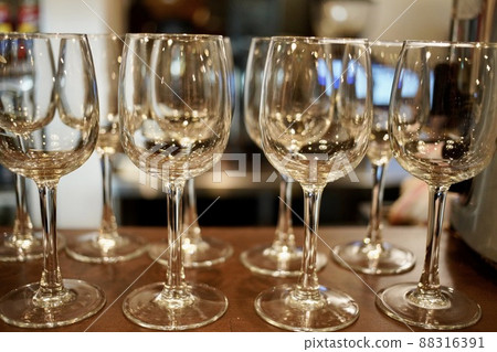 Arranged wine glasses 88316391