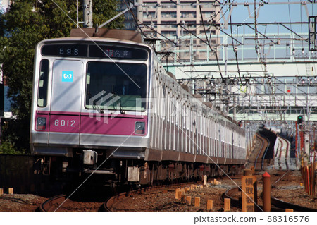 [Z] Tokyo Subway Hanzomon Line 8000 series (Tobu Isesaki Line direct) 88316576