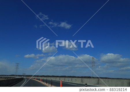 blue sky and white clouds 88319214