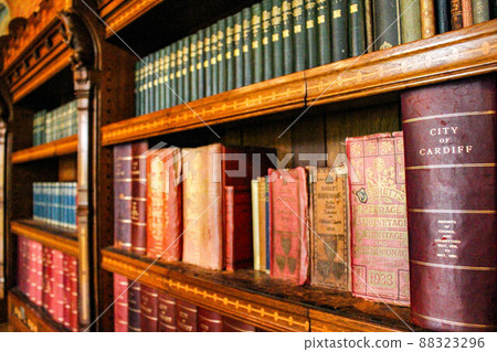 [Cardiff] Cardiff Castle Bookshelf 88323296