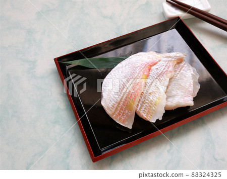 小鯛魚和筷子的筱佐 88324325