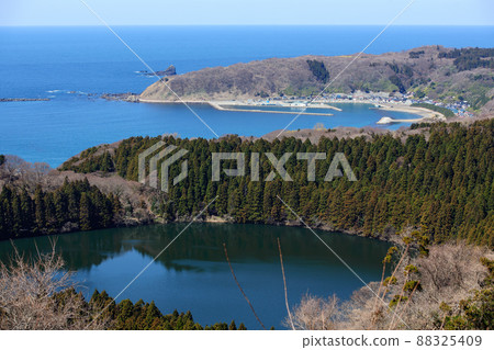 Toga Bay and Ninomegata seen from the clear Hachibodai, Akita Prefecture 88325409