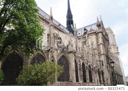 Spire of Notre Dame Cathedral in Paris, France Spire of Notre Dame Cathedral in Paris, France 88325471