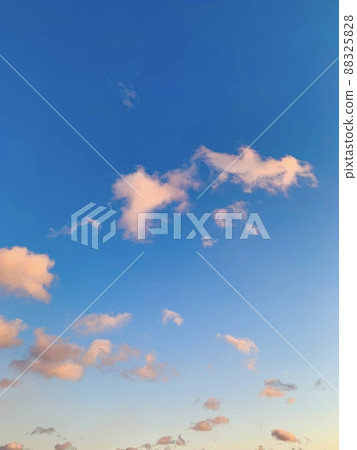 Clouds of sunset dyed in pink 88325828