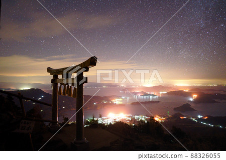 Kuratake Shrine 88326055