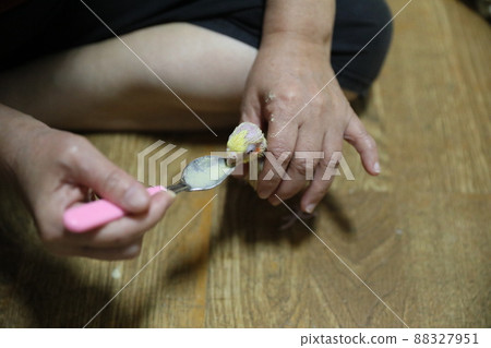 玄鳳幼鳥 88327951