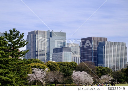[Tokyo] Sannomaru Otemon and Marunouchi Buildings 88328949