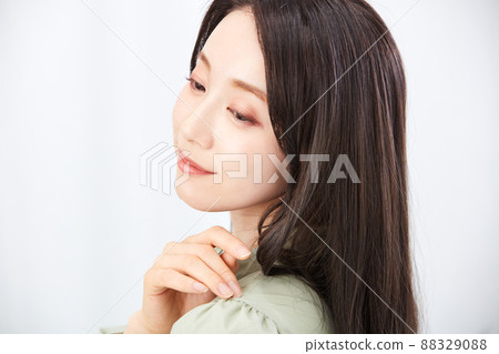 Beautiful woman with hair 88329088