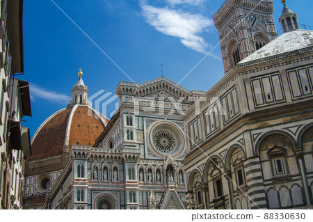Building of Duomo square 4th place (Italy - Florence) 88330630
