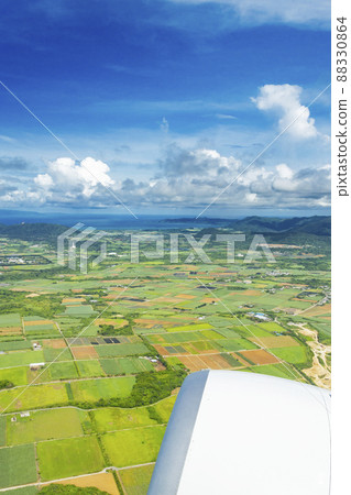 從飛機內部看到的石垣島風景 88330864