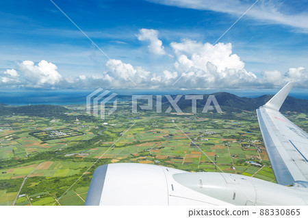 從飛機內部看到的石垣島風景 88330865